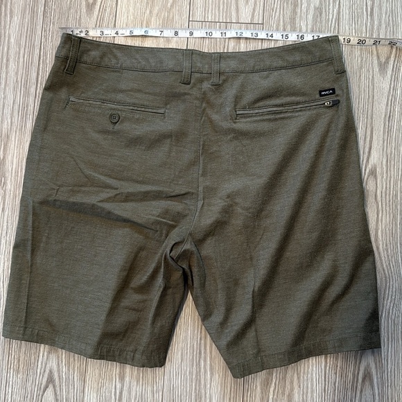 RCVA Shorts - Picture 4 of 5